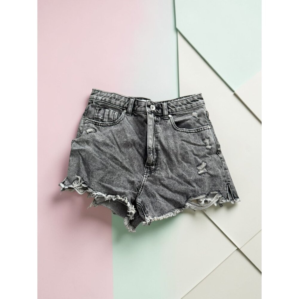 ZARA Gray Distressed Denim Shorts Size 6 Women